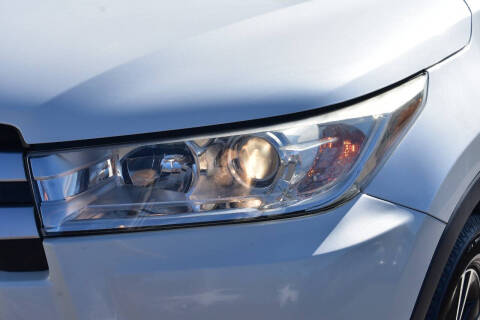 2017 Toyota Highlander LE