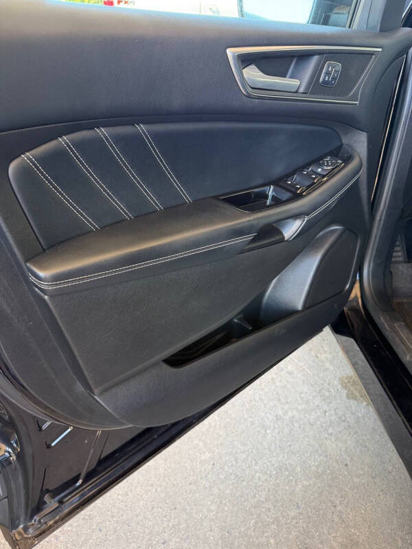 2017 Ford Edge Sport