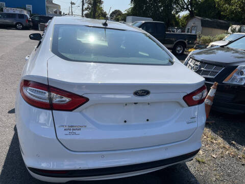2016 Ford Fusion SE