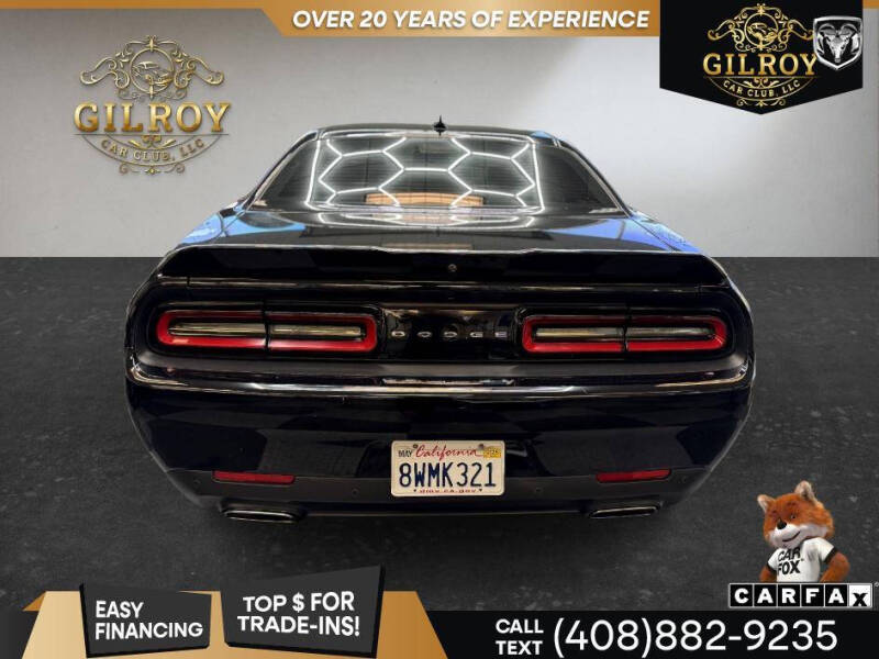 2021 Dodge Challenger SXT