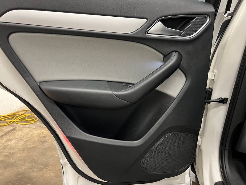 2017 Audi Q3 2.0T Premium