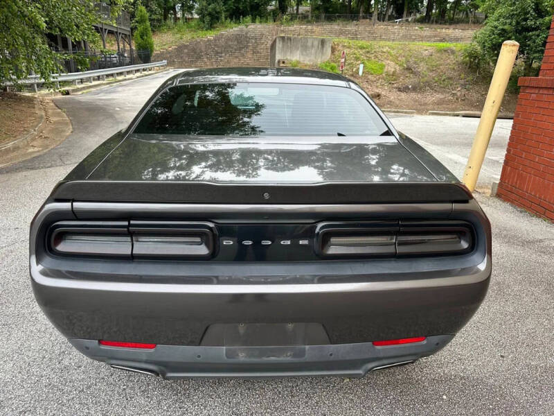 2015 Dodge Challenger SXT