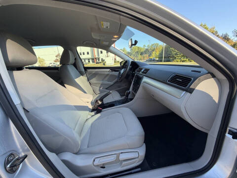 2017 Volkswagen Passat 1.8T S