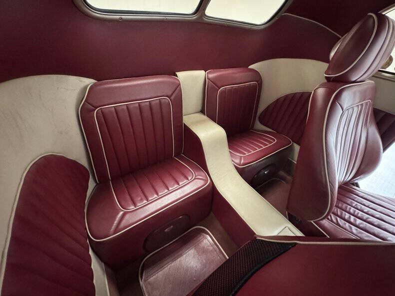 1940 Ford Deluxe