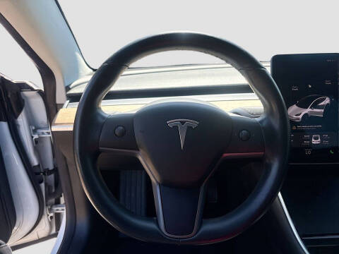 2019 Tesla Model 3 Standard Range Plus