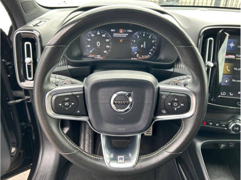 2020 Volvo XC40 T5 R-Design