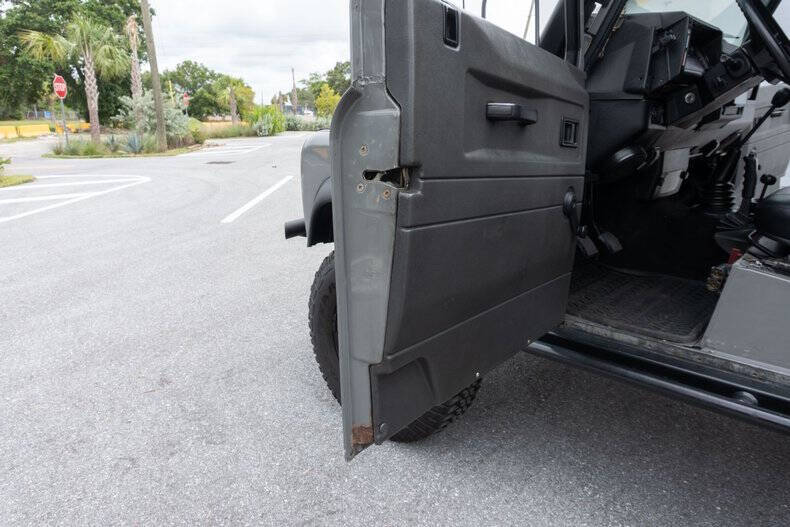 1991 Land Rover Defender