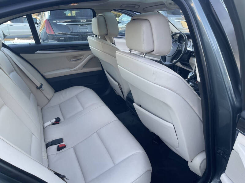 2012 BMW 5 Series 528i xDrive