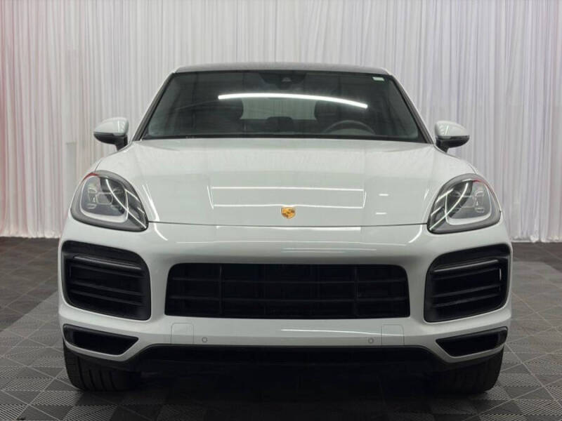 2022 Porsche Cayenne Coupe Platinum Edition
