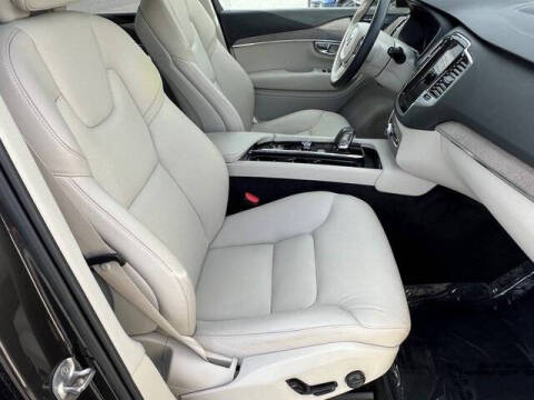 2023 Volvo XC90 B6 Plus Bright Theme 7P