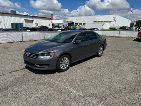 2014 Volkswagen Passat for sale at dfs financial services in Clovis CA