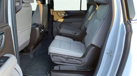 2023 GMC Yukon XL SLT