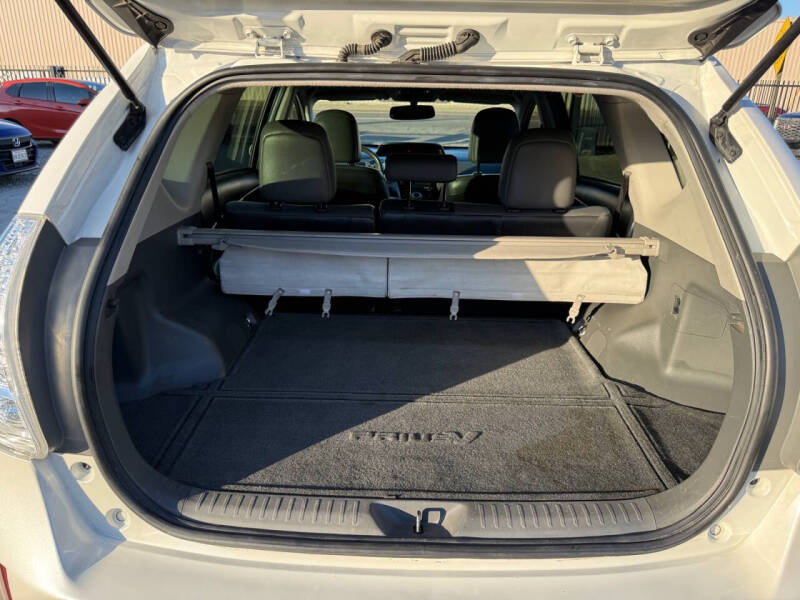 2012 Toyota Prius v