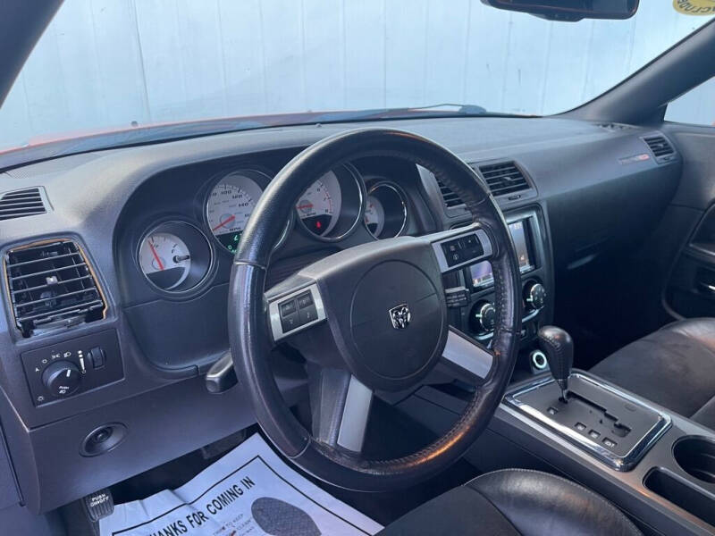 2008 Dodge Challenger SRT8