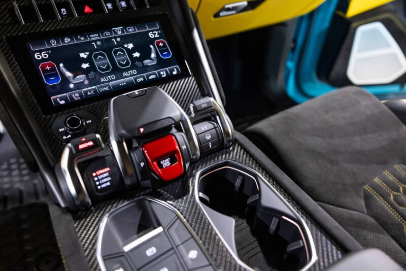 2024 Lamborghini Urus S