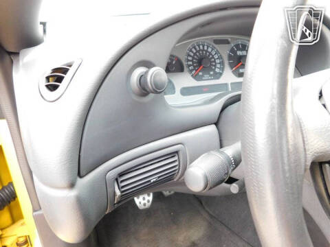 2004 Ford Mustang Mach 1 Premium