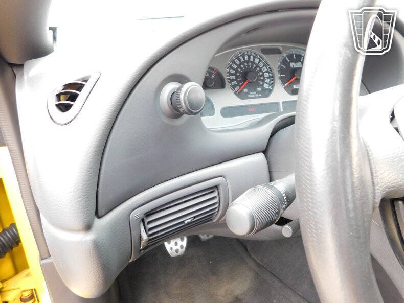 2004 Ford Mustang Mach 1 Premium