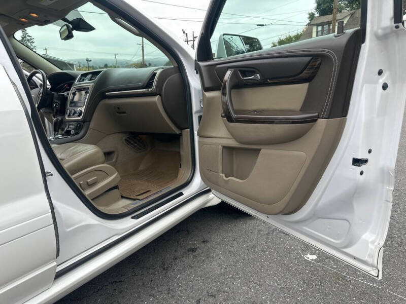 2016 GMC Acadia Denali