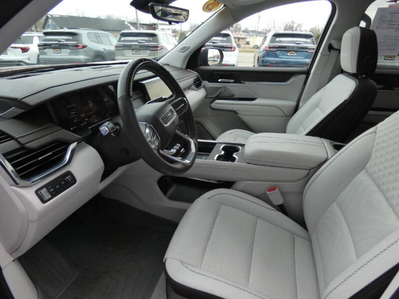 2025 GMC Acadia Denali