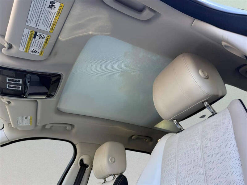 2019 Land Rover Range Rover Velar P380 R-Dynamic HSE