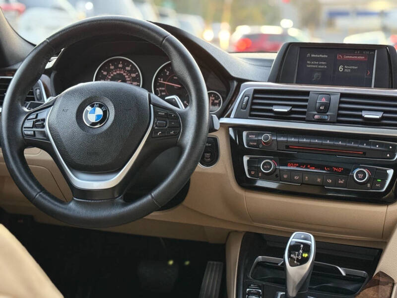 2018 BMW 3 Series 330i