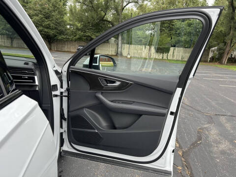 2025 Audi Q7 quattro Premium Plus 55 TFSI