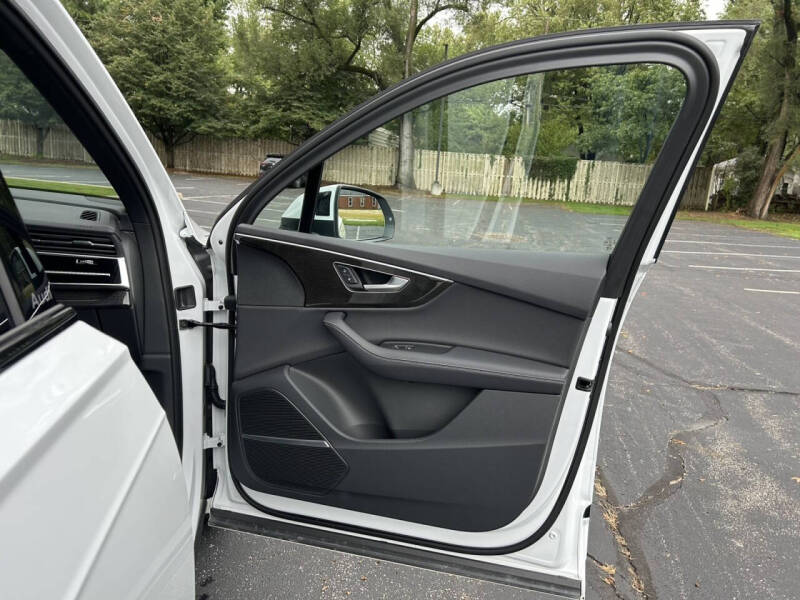 2025 Audi Q7 quattro Premium Plus 55 TFSI