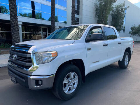 2014 Toyota Tundra SR5