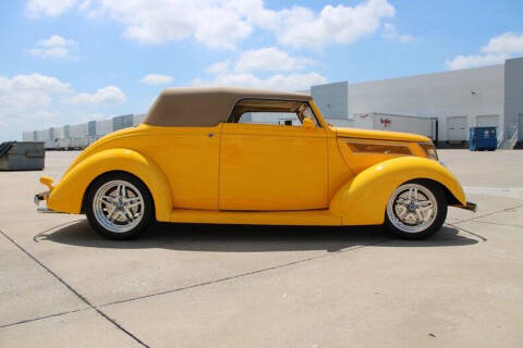 1937 Ford Cabriolet