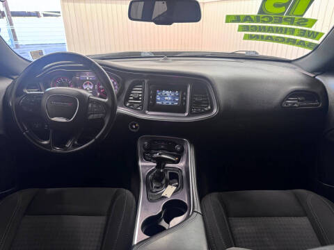 2015 Dodge Challenger SXT