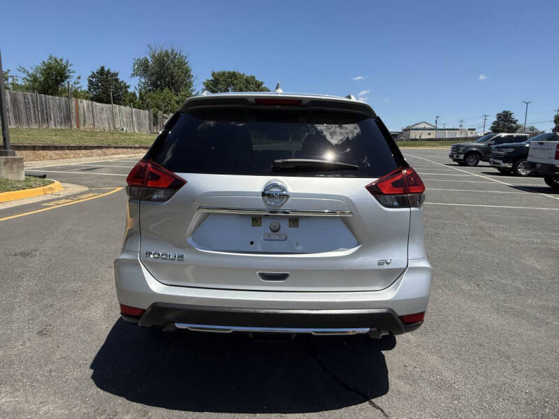 2018 Nissan Rogue SV