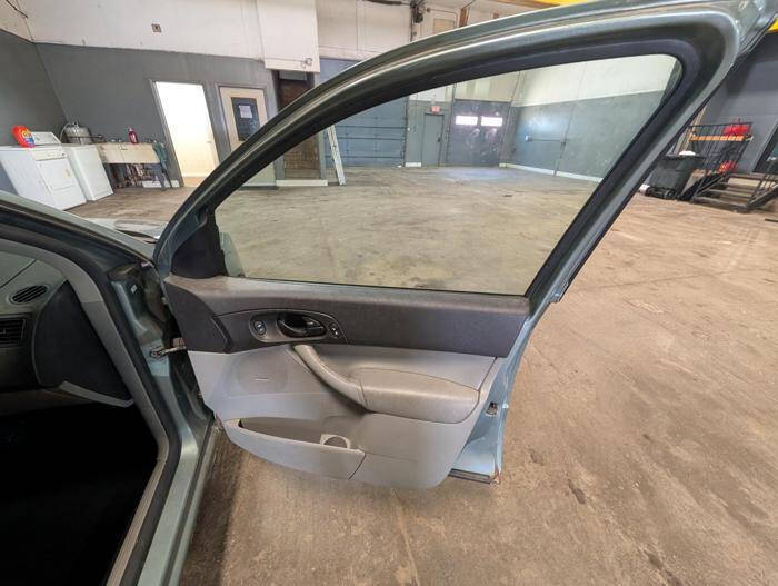 2006 Ford Focus ZX5 S