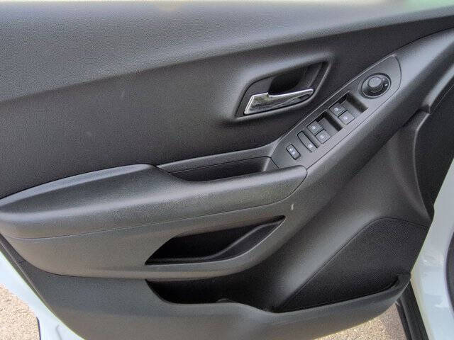 2022 Chevrolet Trax LS