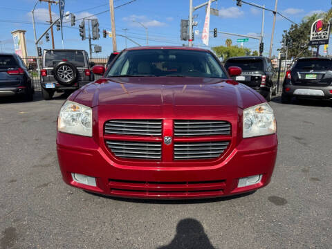 2005 Dodge Magnum RT