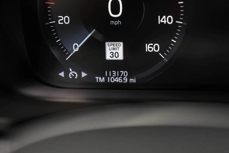 2021 Volvo V60 T5 Momentum