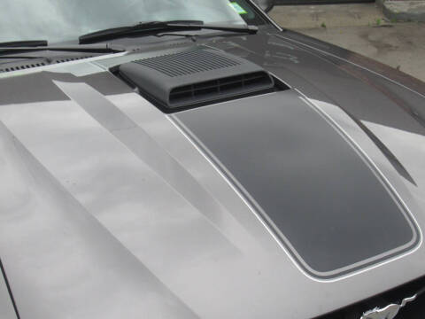 2004 Ford Mustang Mach 1 Premium