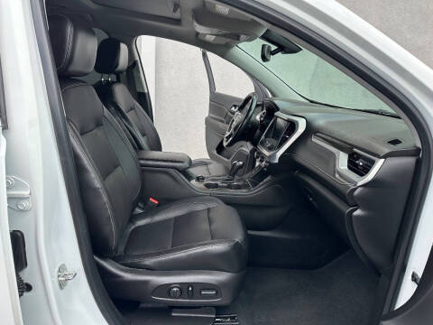 2017 GMC Acadia SLT-1