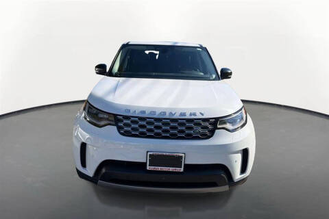 2024 Land Rover Discovery P300 S