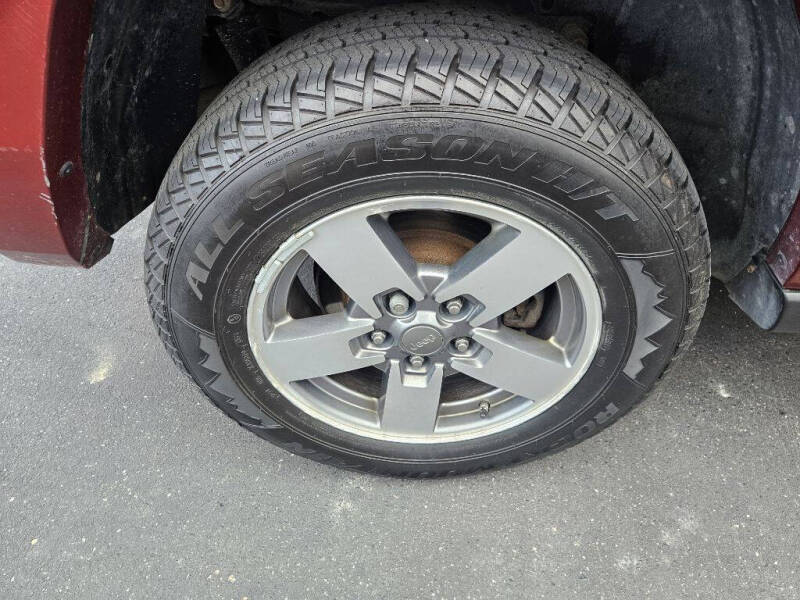 2008 Jeep Commander Sport