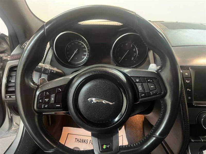 2017 Jaguar F-TYPE R