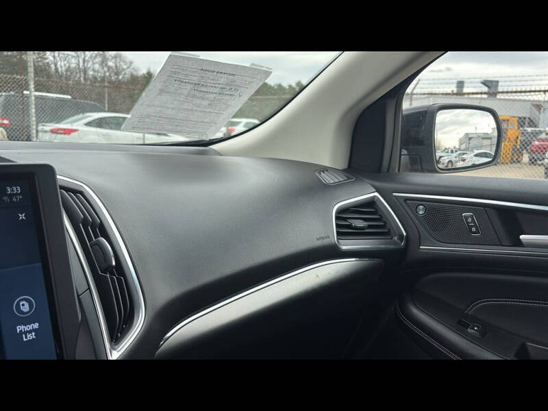 2022 Ford Edge Titanium