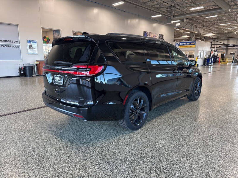 2026 Chrysler Pacifica Limited