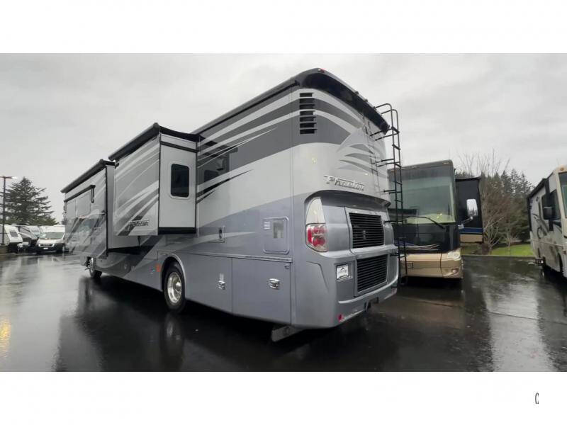 2017 Freightliner XCM Chassis