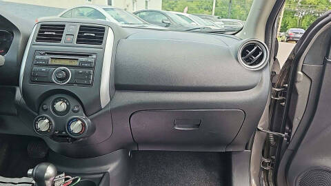 2014 Nissan Versa 1.6 SV