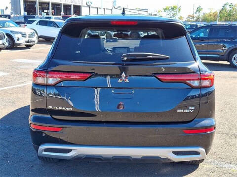 2024 Mitsubishi Outlander PHEV SE