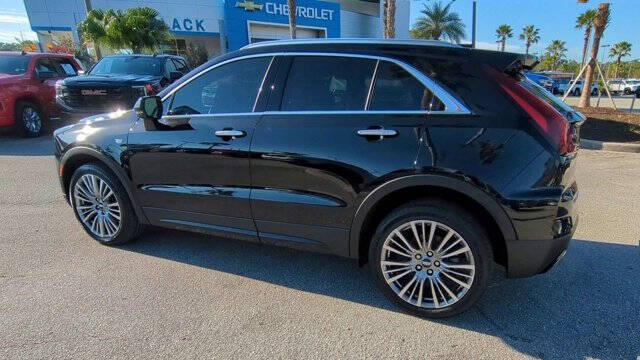 2025 Cadillac XT4 Premium Luxury