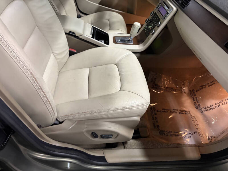 2010 Volvo XC70 3.2