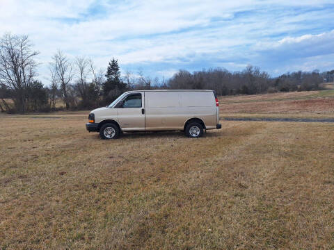 2005 Chevrolet Express for sale at U-Win Used Cars in New Oxford PA