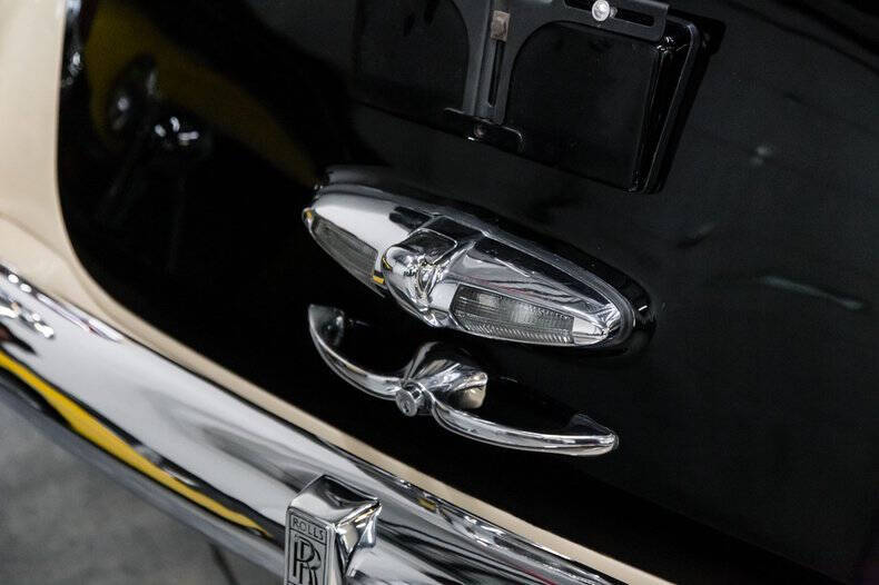 1961 Rolls-Royce SILVER CLOUD LWB
