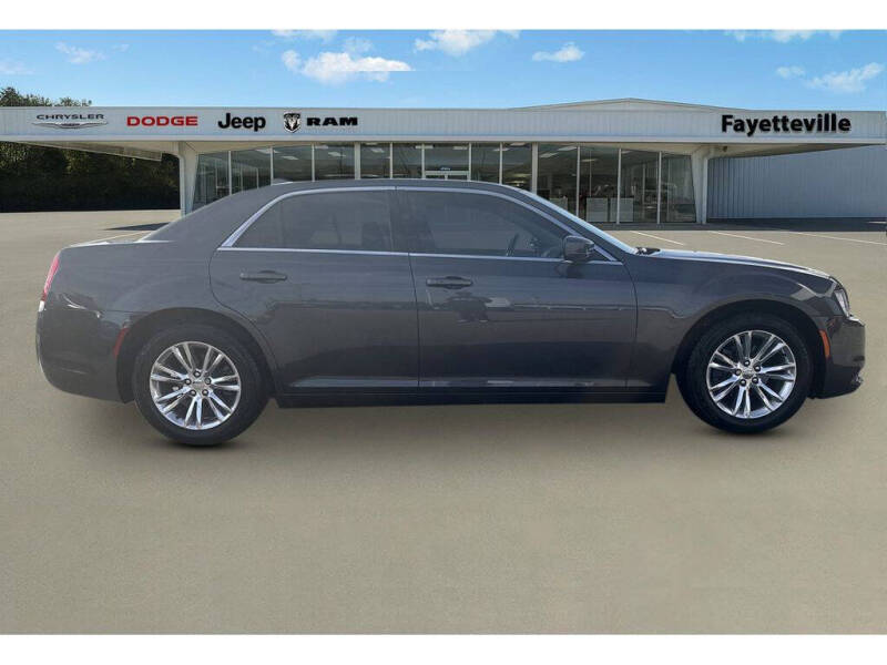 2018 Chrysler 300 Touring L